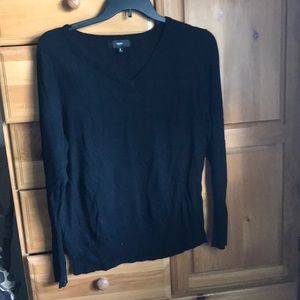 Mossimo light weight sweater. Great condition